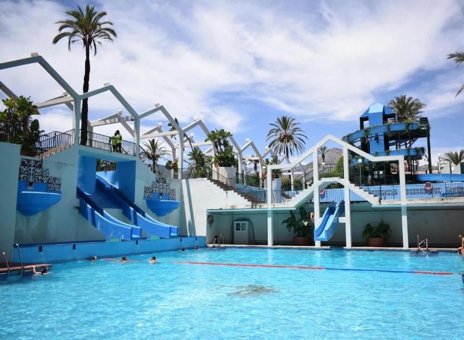 Benalbeach. 1º Linea De Playa. Benalmadena Luaran gambar
