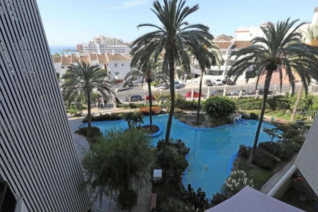 Benalbeach. 1º Linea De Playa. Benalmadena Luaran gambar